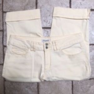 St John’s Bay Petite Stretch Capri